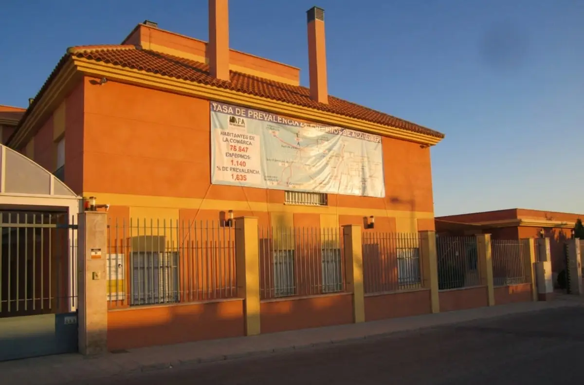 Fachada de Residencia y Centro de Día de Alzheimer de Valdepeñas, en Valdepeñas