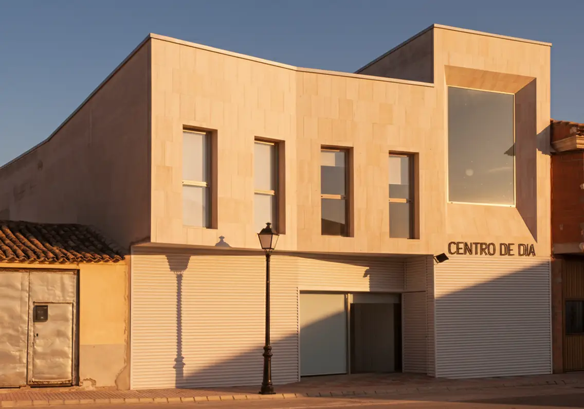 Fachada de Centro de Día Munera, en Munera
