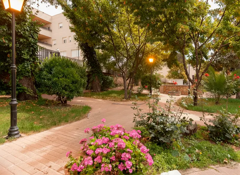 Jardín de Residencia Ntra. Sra. de Peñarroya, en La Solana