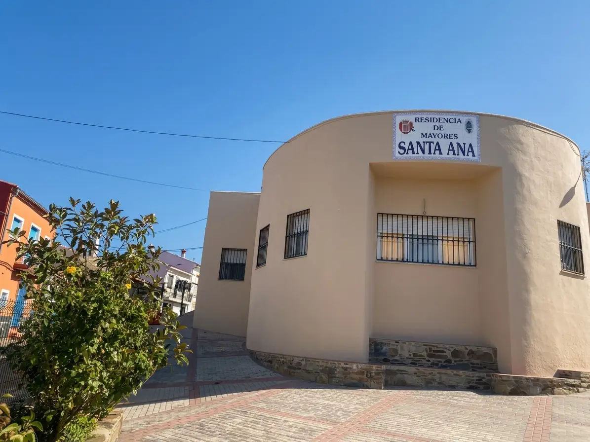 Façade of Santa Ana Care Home and Day Centre, in Garciaz