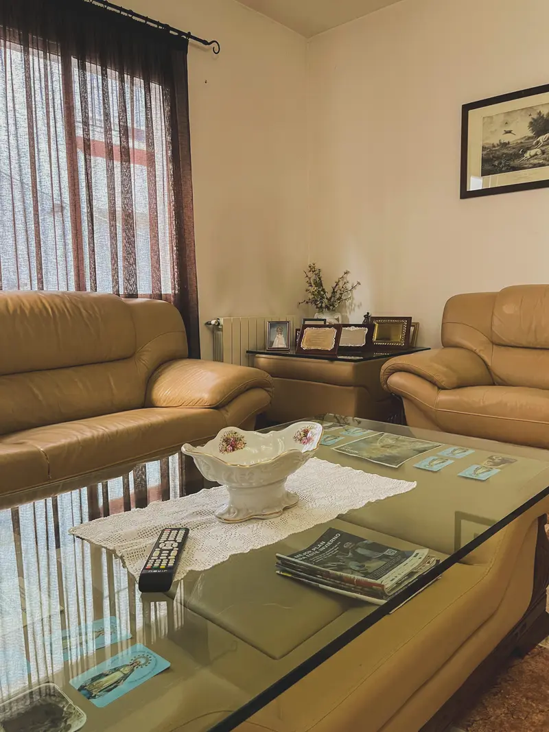 Living room of Virgen de Guadalupe Care Home, in Membrío